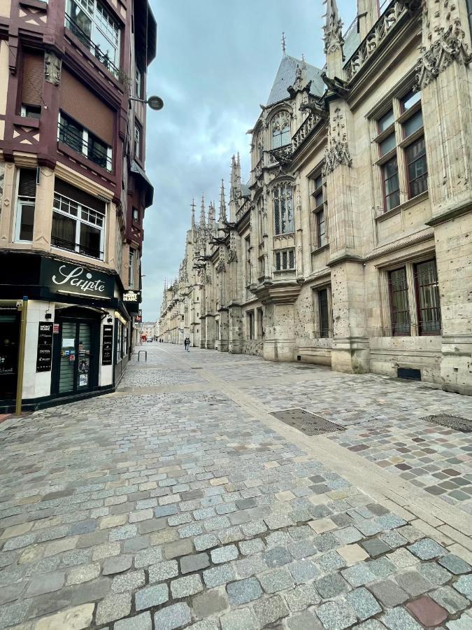 Appartement Cosy En Plein Coeur Historique Ruão Exterior foto